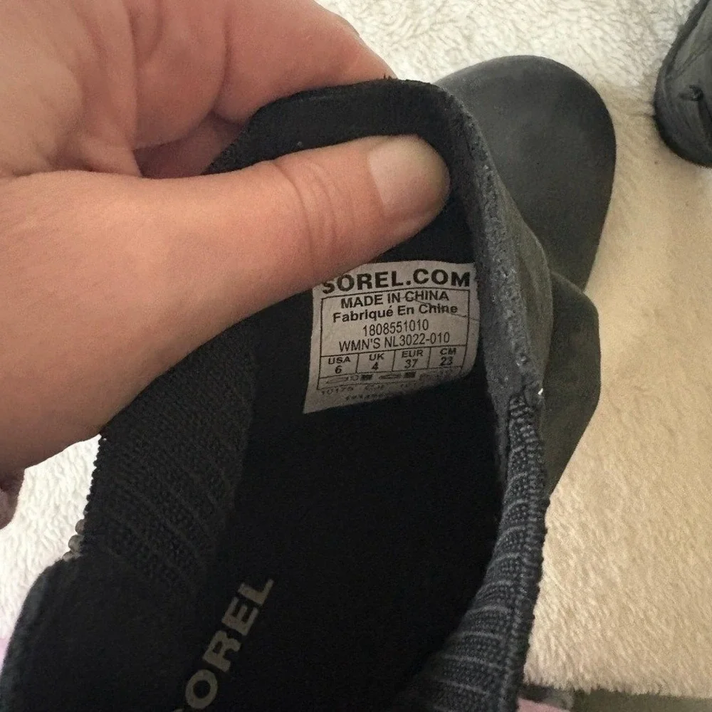 Sorel Joan Of Arctic Wedge Bootie Women's 6 Black Wedge comfortable Snow Shoe